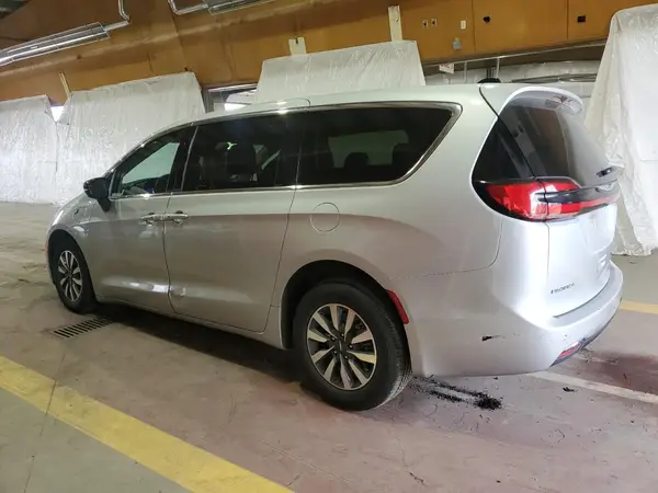 2C4RC1S78RR150441 2024 CHRYSLER PACIFICA - Image 2