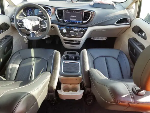 2C4RC1S78RR174657 2024 CHRYSLER PACIFICA - Image 8