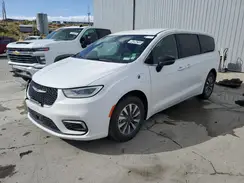 2C4RC1S78SR572683 2025 CHRYSLER PACIFICA