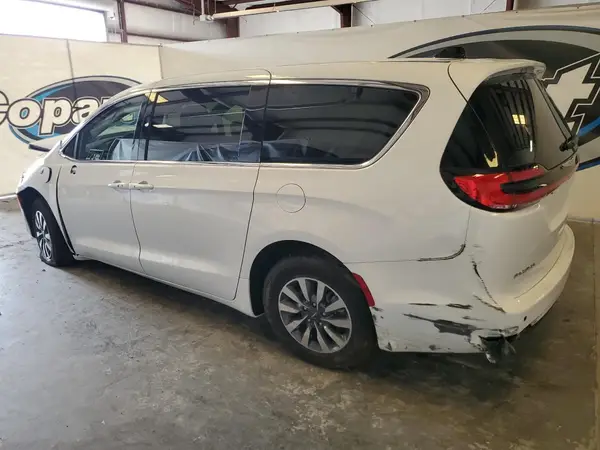 2C4RC1S78SR575714 2025 CHRYSLER PACIFICA - Image 2