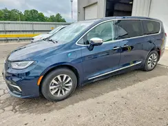 2C4RC1S79NR143797 2022 CHRYSLER PACIFICA