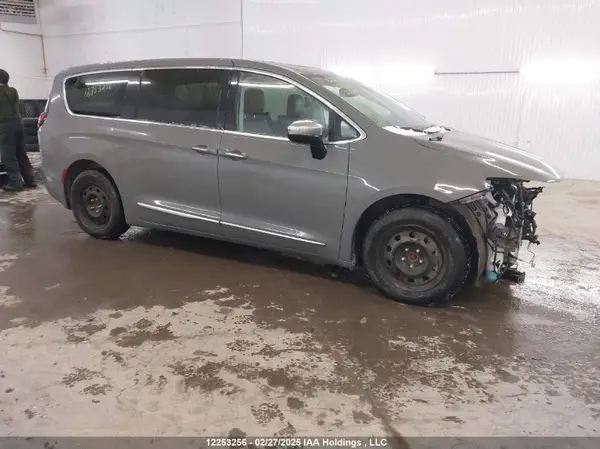 2C4RC1S79PR563238 2023 CHRYSLER PACIFICA - Image 1