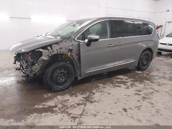 2C4RC1S79PR563238 2023 CHRYSLER PACIFICA - Image 2