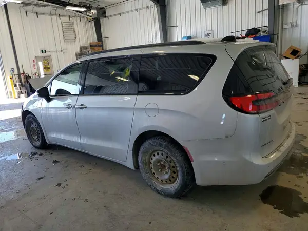2C4RC1S79RR158502 2024 CHRYSLER PACIFICA - Image 2