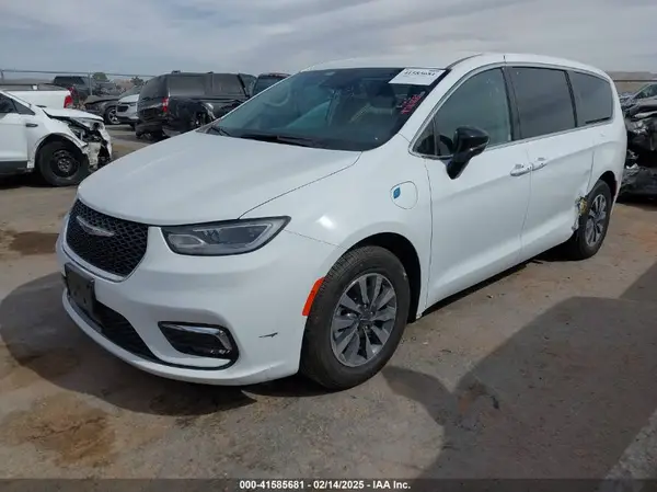 2C4RC1S7XRR117991 2024 CHRYSLER PACIFICA - Image 2