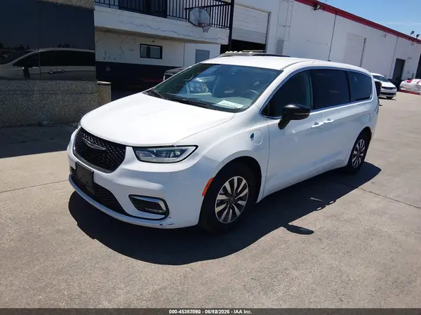 2C4RC1S7XRR126934 2024 CHRYSLER PACIFICA - Image 2