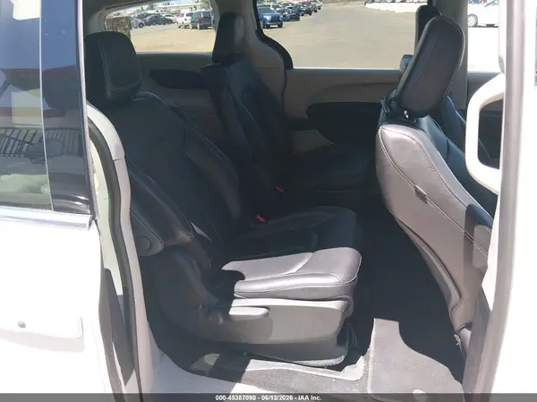 2C4RC1S7XRR126934 2024 CHRYSLER PACIFICA - Image 8
