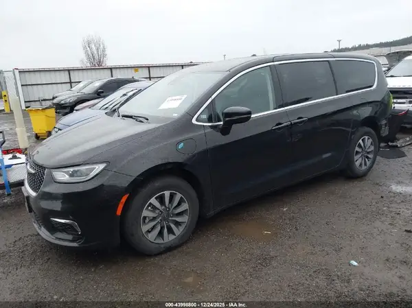 2C4RC1S7XRR169508 2024 CHRYSLER PACIFICA - Image 2