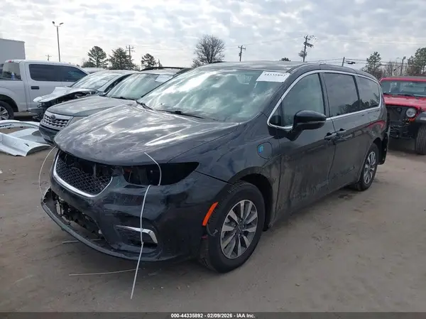 2C4RC1S7XRR174403 2024 CHRYSLER PACIFICA - Image 2