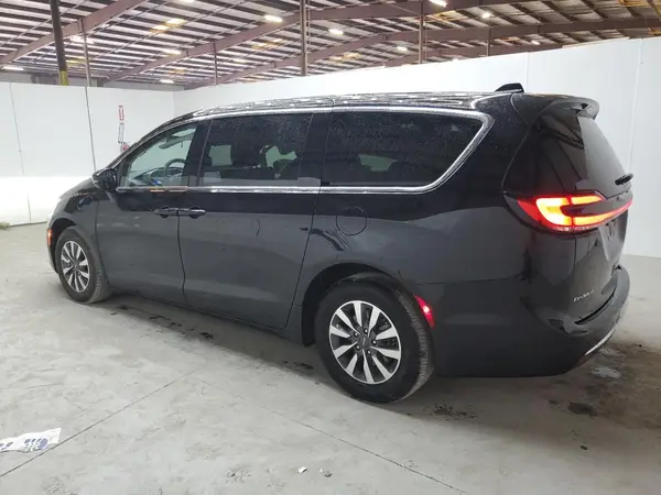 2C4RC1S7XRR174563 2024 CHRYSLER PACIFICA - Image 2