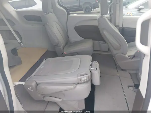 2C4RC2CG4HR529076 2017 CHRYSLER PACIFICA - Image 8