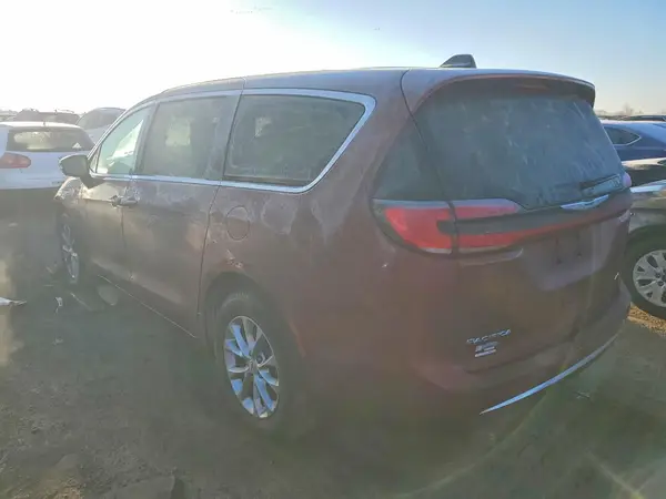 2C4RC3BG0PR605338 2023 CHRYSLER PACIFICA - Image 2