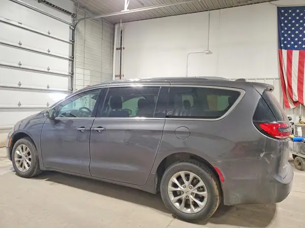 2C4RC3BG1MR566240 2021 CHRYSLER PACIFICA - Image 2