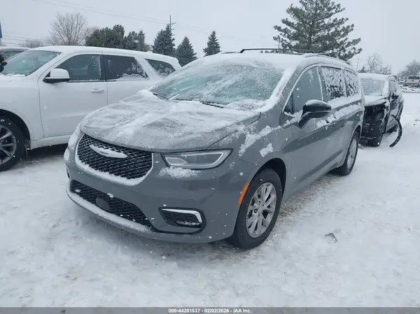 2C4RC3BG1SR592513 2025 CHRYSLER PACIFICA - Image 2