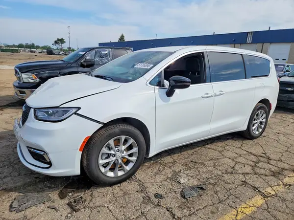 2C4RC3BG1TR174180 2026 CHRYSLER PACIFICA - Image 1