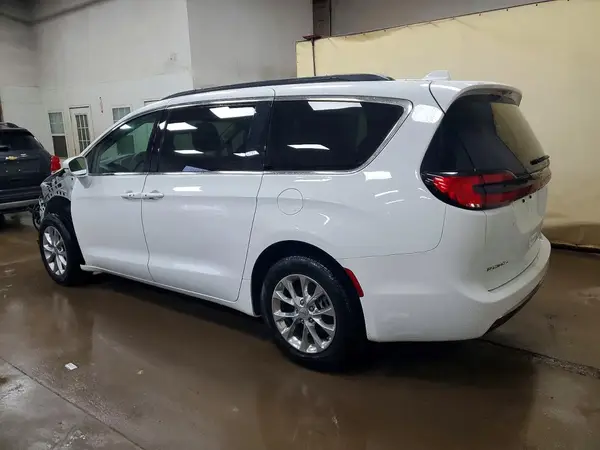 2C4RC3BG3NR217436 2022 CHRYSLER PACIFICA - Image 2
