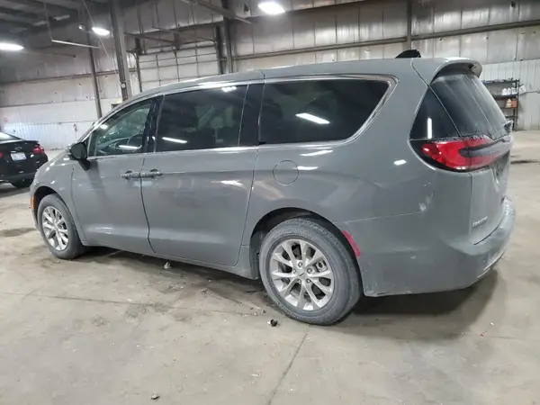 2C4RC3BG3PR545622 2023 CHRYSLER PACIFICA - Image 2