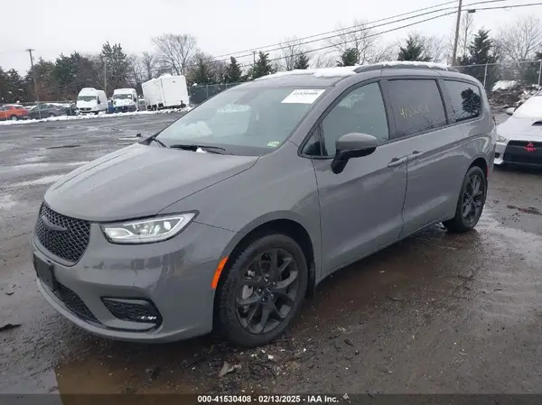 2C4RC3BG3PR595694 2023 CHRYSLER PACIFICA - Image 2