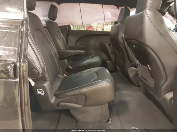 2C4RC3BG3TR166453 2026 CHRYSLER PACIFICA - Image 8