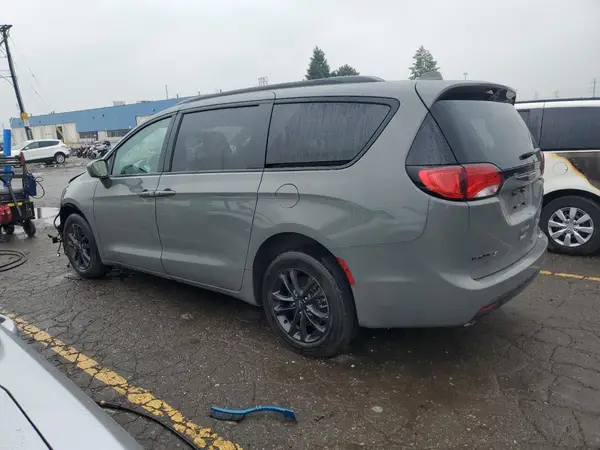 2C4RC3BG5LR274055 2020 CHRYSLER PACIFICA - Image 2