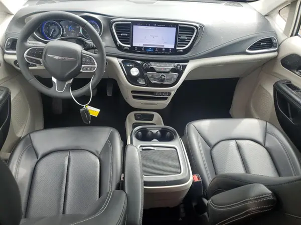 2C4RC3BG5PR503629 2023 CHRYSLER PACIFICA - Image 8