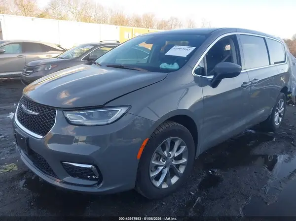 2C4RC3BG5PR570053 2023 CHRYSLER PACIFICA - Image 2