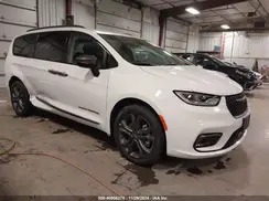 2C4RC3BG6RR169596 2024 CHRYSLER PACIFICA