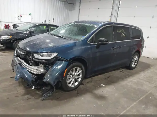 2C4RC3BG6RR200233 2024 CHRYSLER PACIFICA - Image 2
