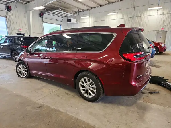 2C4RC3BG7NR216905 2022 CHRYSLER PACIFICA - Image 2