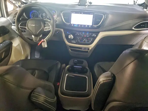 2C4RC3BG7PR506774 2023 CHRYSLER PACIFICA - Image 8