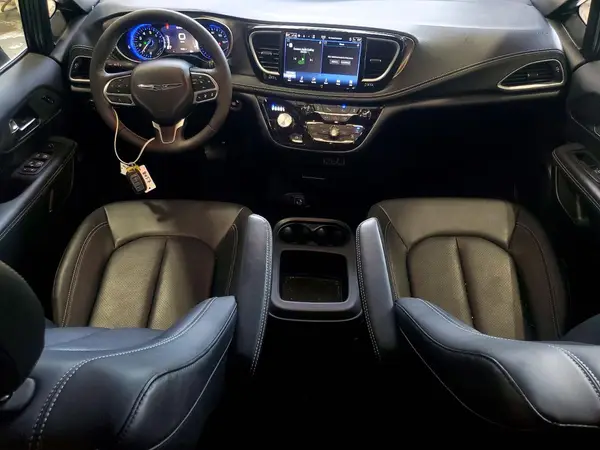 2C4RC3BG7SR517864 2025 CHRYSLER PACIFICA - Image 8