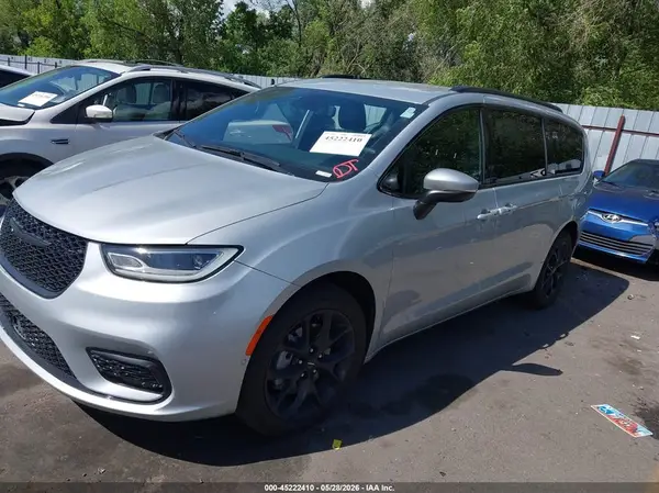 2C4RC3BG8PR570029 2023 CHRYSLER PACIFICA - Image 2