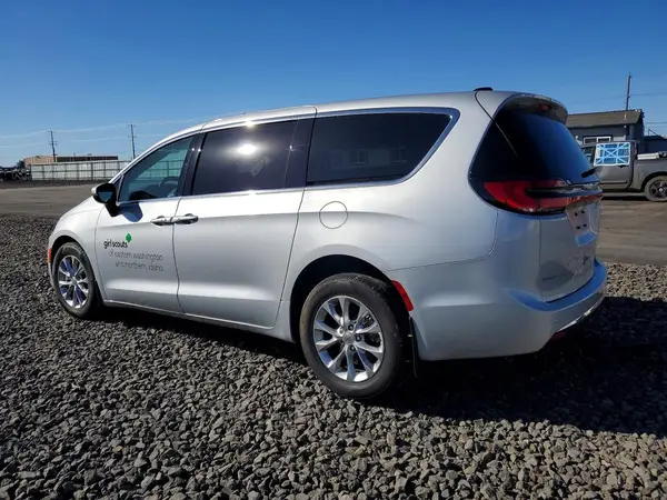 2C4RC3BG8PR593472 2023 CHRYSLER PACIFICA - Image 2
