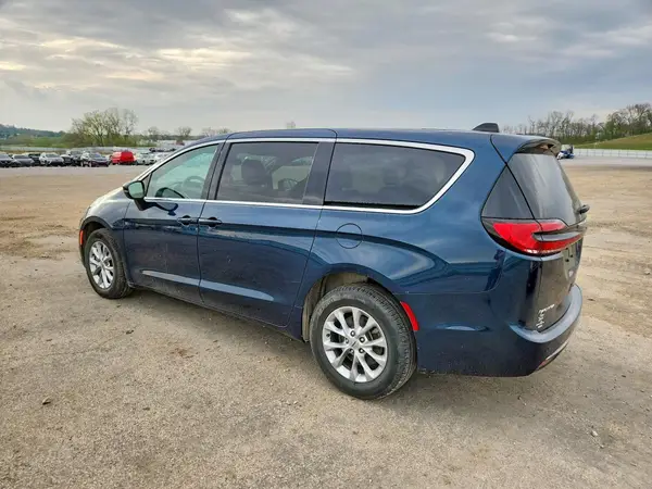 2C4RC3BG8SR523107 2025 CHRYSLER PACIFICA - Image 2