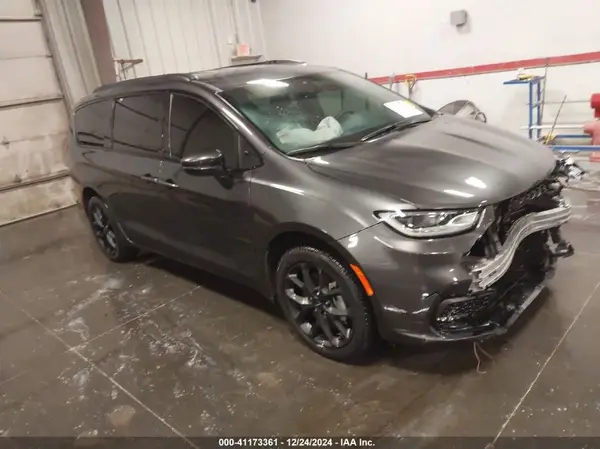2C4RC3BG9PR570265 2023 CHRYSLER PACIFICA - Image 1