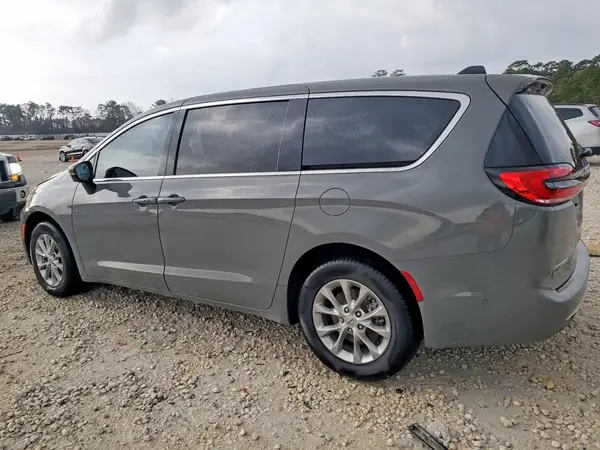 2C4RC3BG9PR570363 2023 CHRYSLER PACIFICA - Image 2