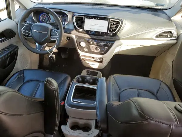 2C4RC3BG9PR609808 2023 CHRYSLER PACIFICA - Image 8