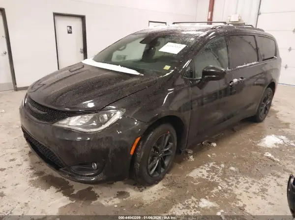 2C4RC3BGXLR246462 2020 CHRYSLER PACIFICA - Image 2