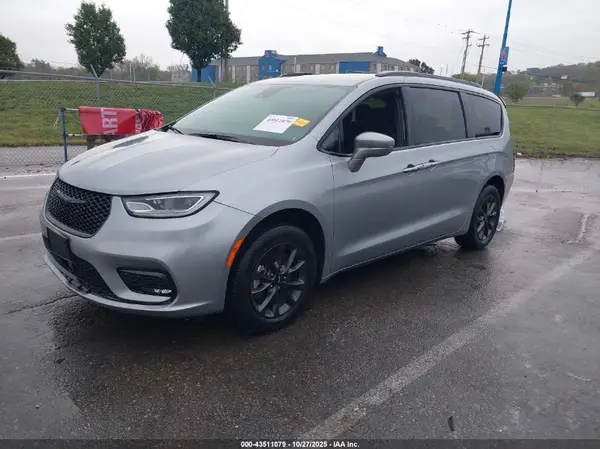 2C4RC3FG0MR567261 2021 CHRYSLER PACIFICA - Image 2