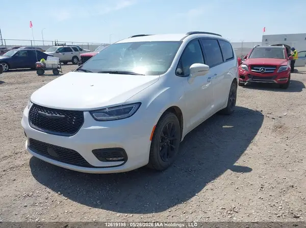 2C4RC3FG8NR216566 2022 CHRYSLER PACIFICA - Image 2