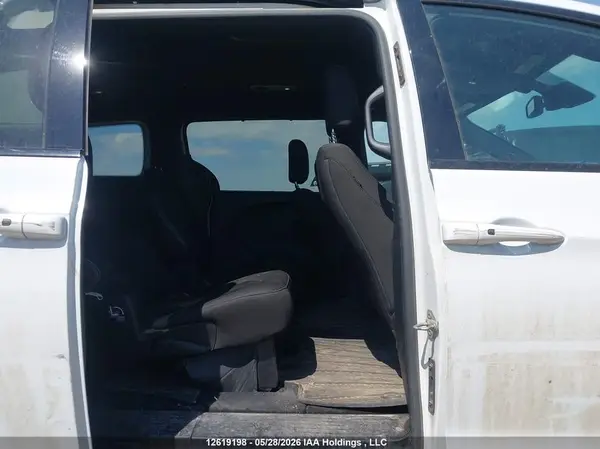 2C4RC3FG8NR216566 2022 CHRYSLER PACIFICA - Image 8
