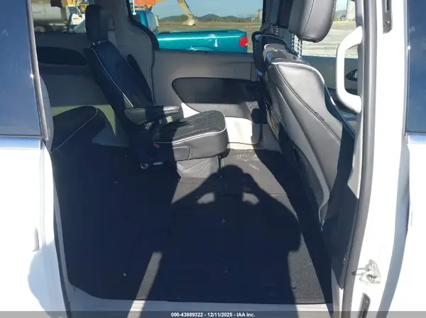 2C4RC3GG0NR174697 2022 CHRYSLER PACIFICA - Image 8