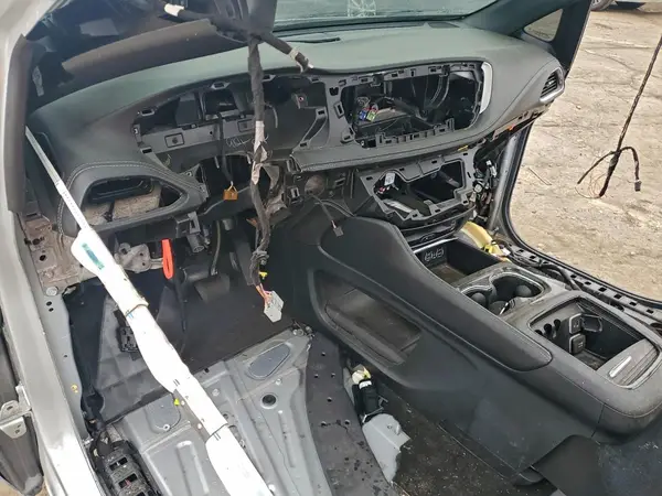 2C4RC3GG1PR556479 2023 CHRYSLER PACIFICA - Image 8