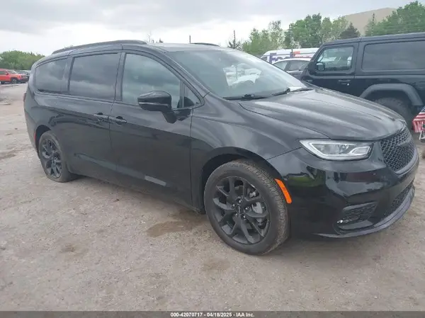 2C4RC3GG1RR134781 2024 CHRYSLER PACIFICA - Image 1