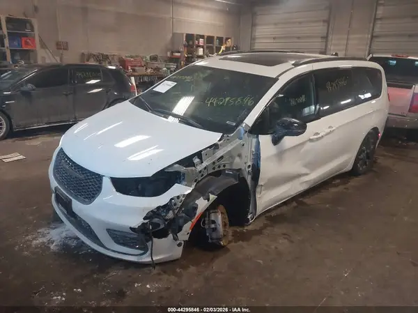 2C4RC3GG1SR508506 2025 CHRYSLER PACIFICA - Image 2