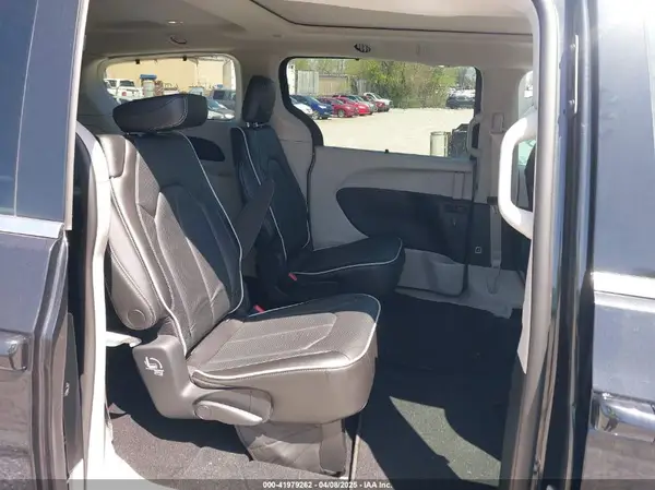 2C4RC3GG4PR565998 2023 CHRYSLER PACIFICA - Image 8