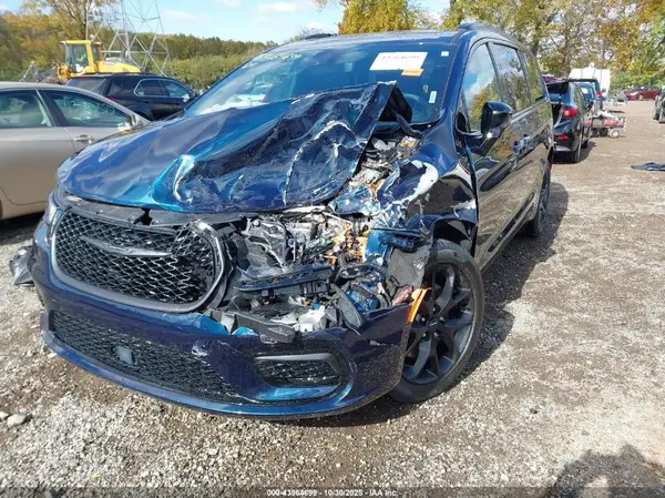 2C4RC3GG5PR544867 2023 CHRYSLER PACIFICA - Image 2