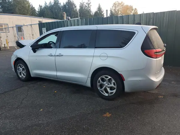2C4RC3GG7RR175044 2024 CHRYSLER PACIFICA - Image 2