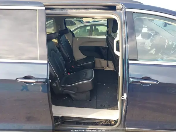 2C4RC3GG8PR545320 2023 CHRYSLER PACIFICA - Image 8