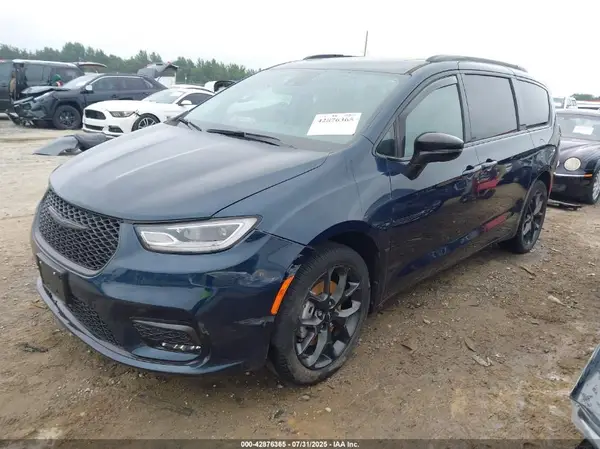 2C4RC3GG8PR548119 2023 CHRYSLER PACIFICA - Image 2